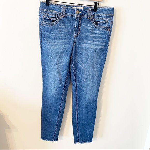 Democracy Freedom Raw Hem Jegging Jeans 